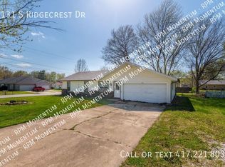 4131 S Ridgecrest Dr, Springfield, MO 65807