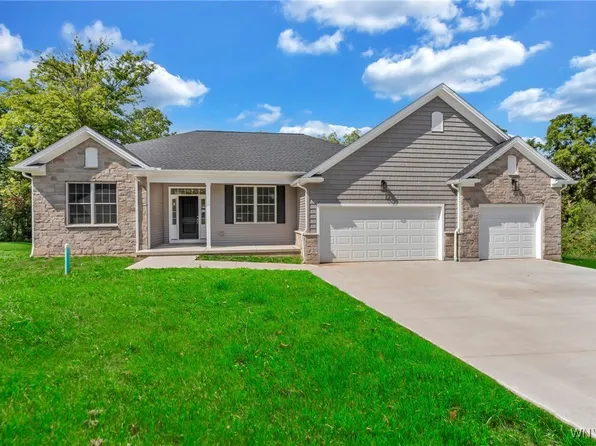 975 Little Vista Dr, Lewiston, NY 14092