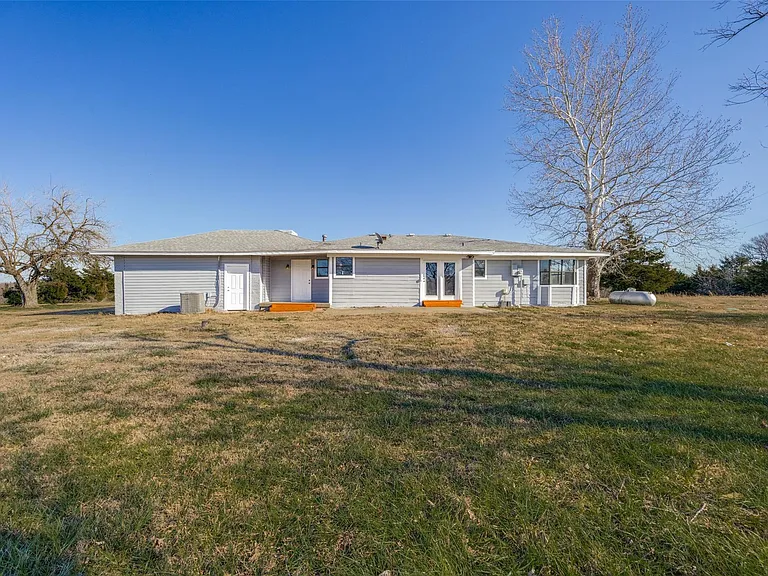 226 Glen Meadows Dr — Photo 24
