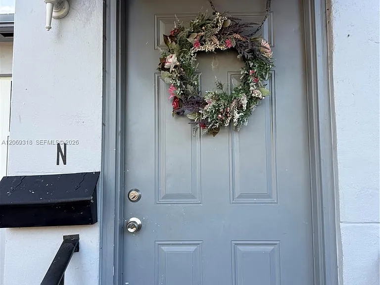 1844 Adams St #N — Photo 23