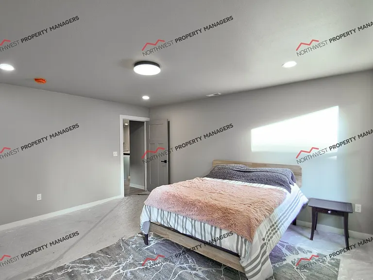 101 Sycamore Ln — Photo 16