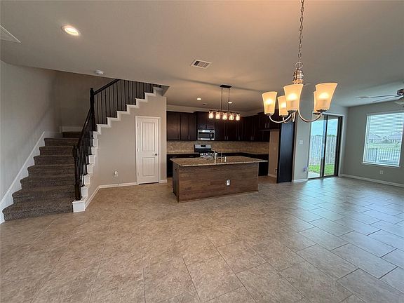 5th image of 1234 Willow Plains Ln