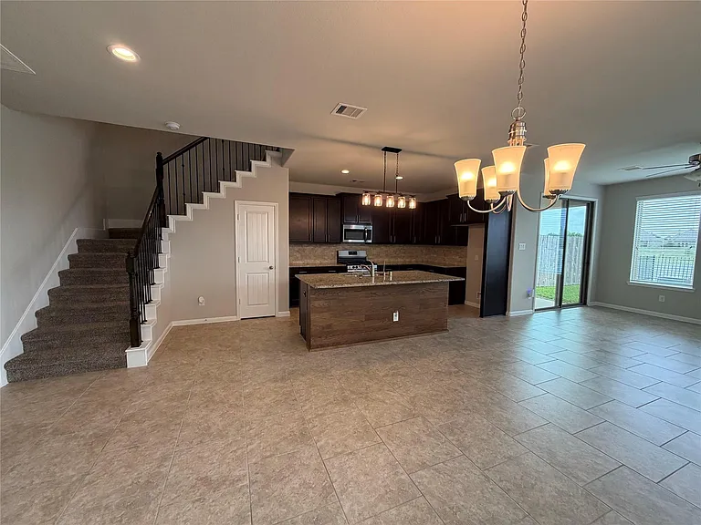 1234 Willow Plains Ln — Photo 4