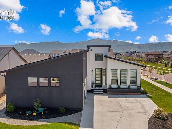 2nd image of 10276 Kentwood Dr