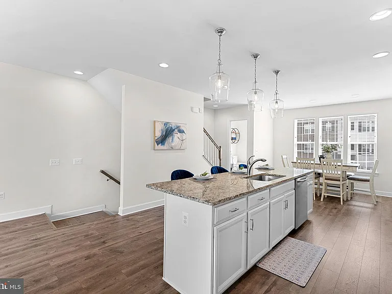 15292 Westham Ct — Photo 13