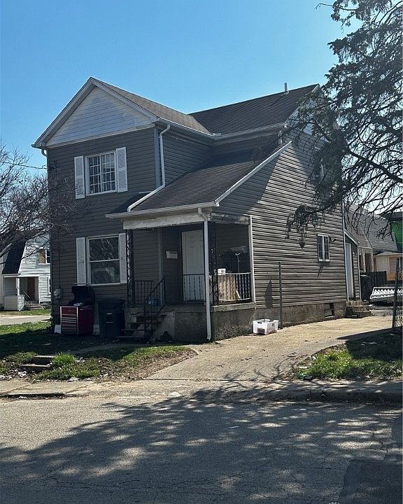 1st image of 3324 E 5th St