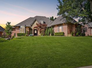 825 Crystal Creek Pl, Edmond, OK 73034