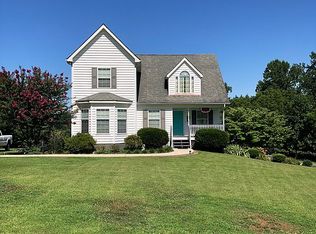 1056 Gates Bass Rd, Rice, VA 23966