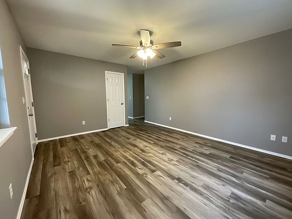 3rd image of 211 S Hall St