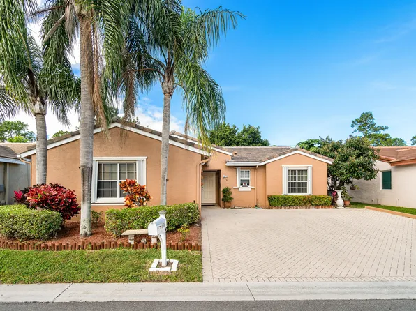156 Caribe Court, Greenacres, FL 33413