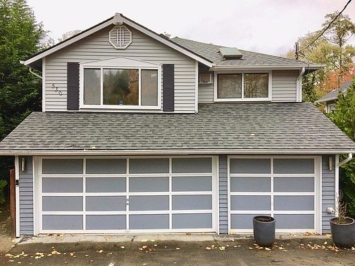 2nd image of 530 NE 103rd St