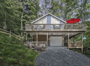 1893 Beaver Ln, Sugar Grove, OH 43155