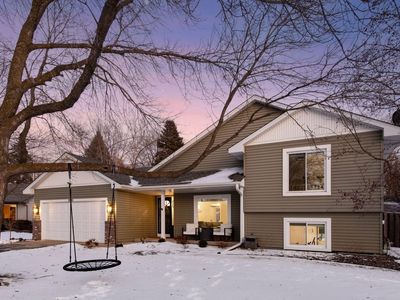 8581 Flamingo Dr, Chanhassen, MN, 55317