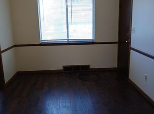 8022 Campbell St, Kansas City, MO 64131