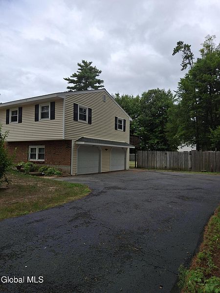 5th image of 3087 Lone Pine Road