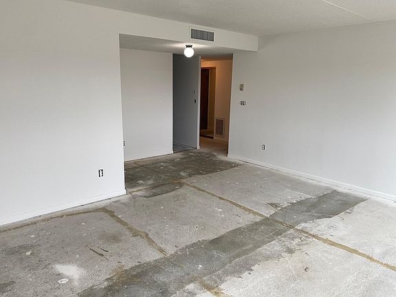 3rd image of 1920 S 1st St APT 501