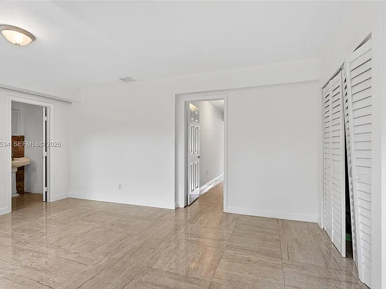 1350 NE 149th St #2 — Photo 9