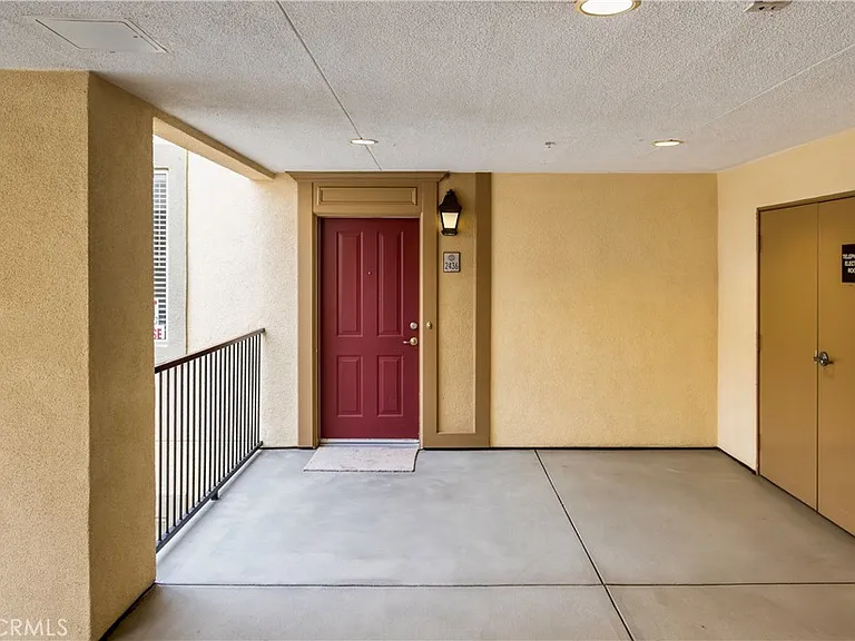 2436 Watermarke Pl — Photo 21