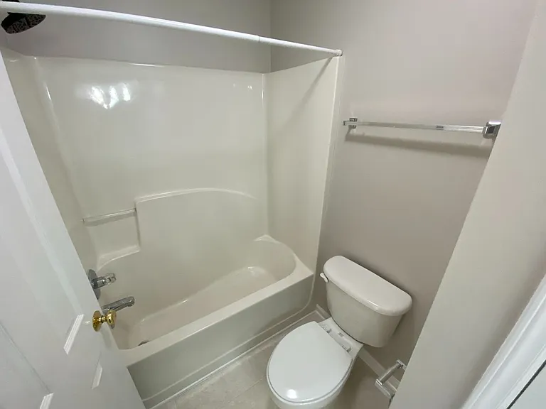 102 College Ave — Photo 22