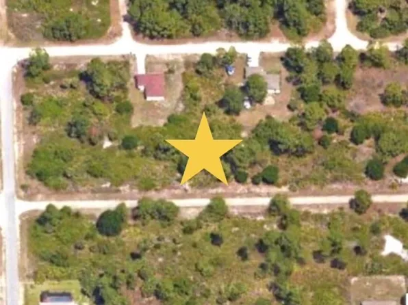 3508 74th St W, Lehigh Acres, FL 33971