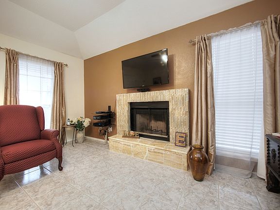 4th image of 6022 Beardmore Dr