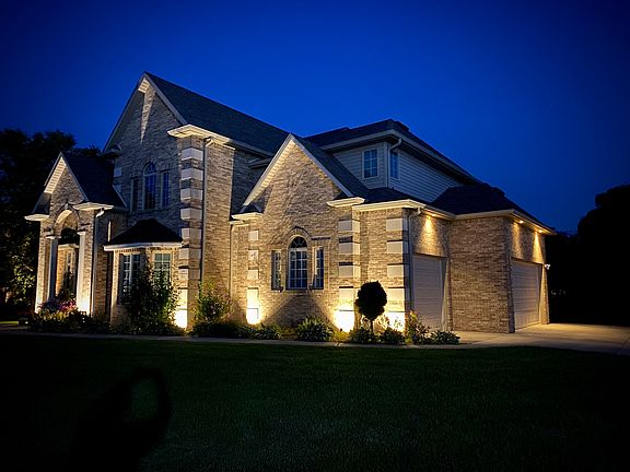 3rd image of 130 N Muirfield Cir
