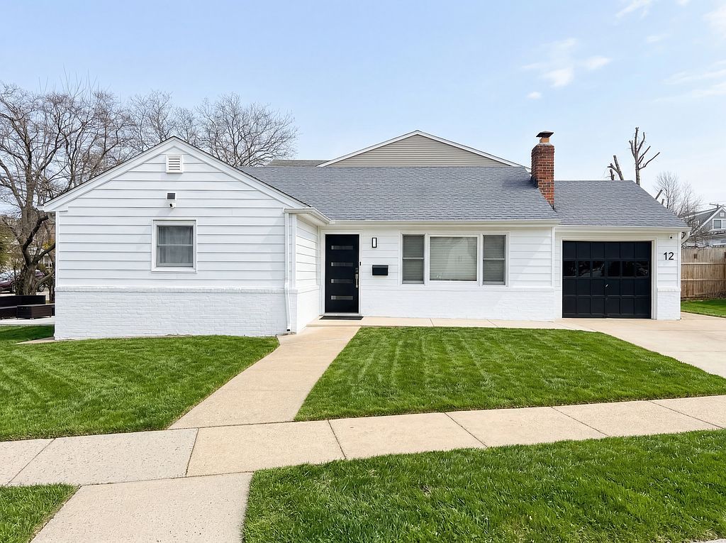 12 Deepdale Pkwy - Property Image