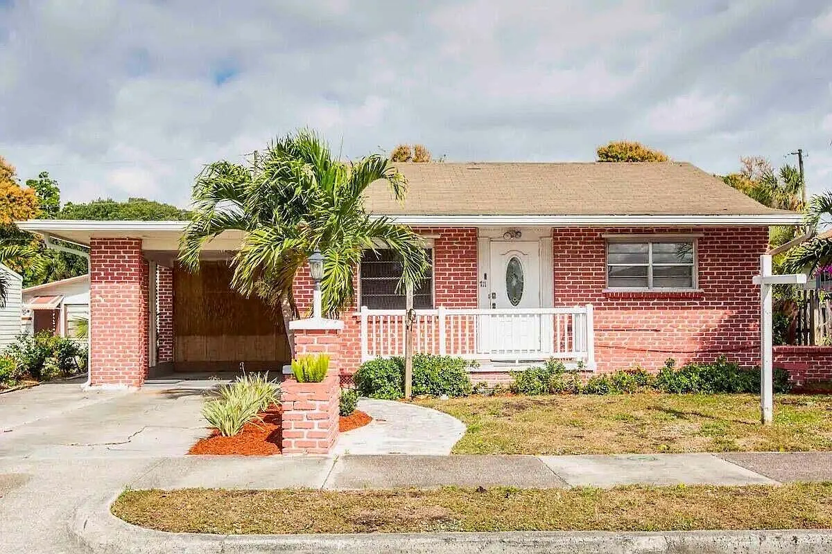 2 bed, 2.0 bath, 1854 sqft, $2,695 — Photo 1