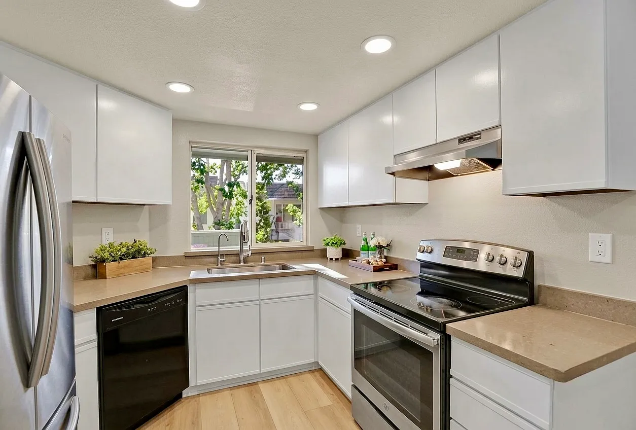 1511 Briartree Dr — Photo 3