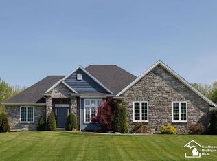 1420 W Smith Rd, Temperance, MI 48182