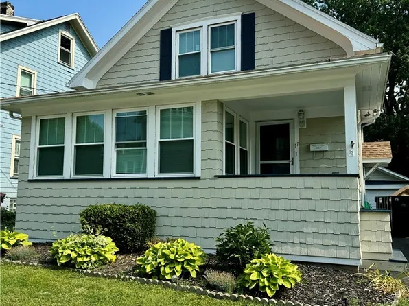 17 Hart St, Batavia, NY 14020
