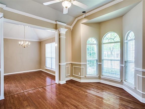 5th image of 4117 Creekbluff Dr