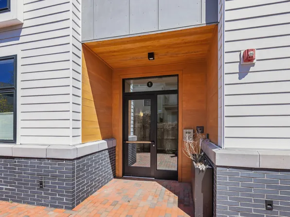 1 Joy Place #3A, Portland, ME 04102