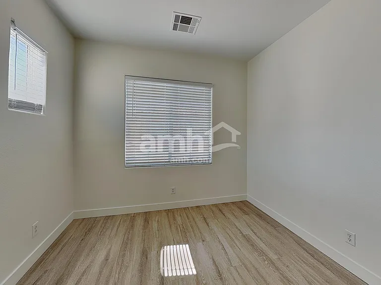 8928 Cambridge Glen Ct — Photo 15