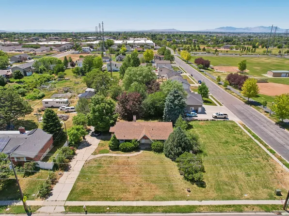 2031 N 1500 W, Clinton, UT 84015