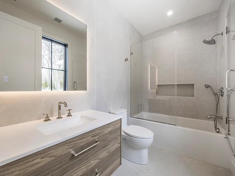33 Harbor View Dr — Photo 28