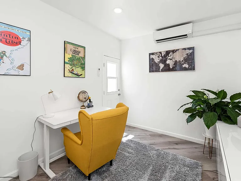 8823 Betty Way — Photo 11