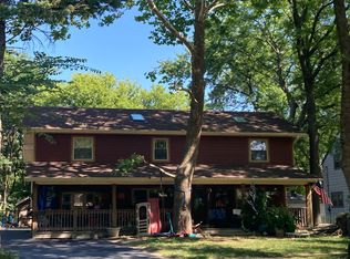 1714 Burlington Ave, Lisle, IL 60532