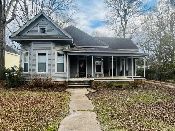 105 Sycamore St, Sardis, MS 38666