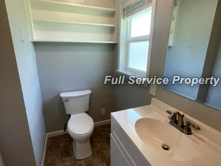602 S 20th Pl — Photo 16