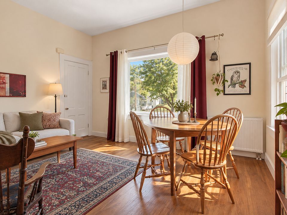 1st image of 155 Hartley St #2