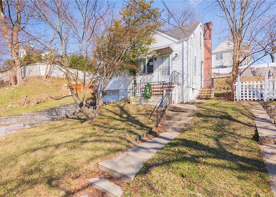 8 S Hillside Avenue, Elmsford, NY 10523 Zillow