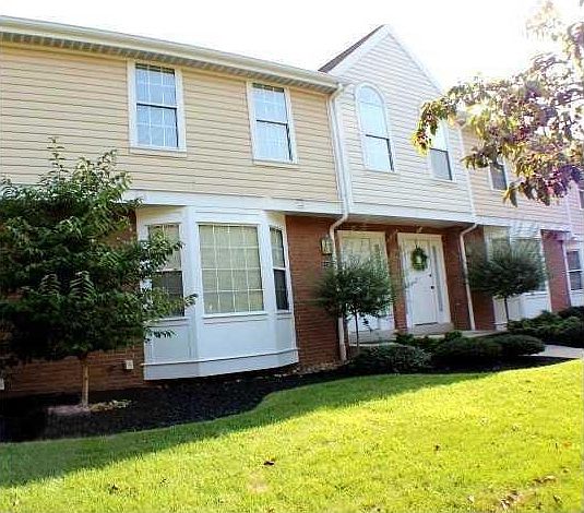 1st image of 276 Newbury Dr