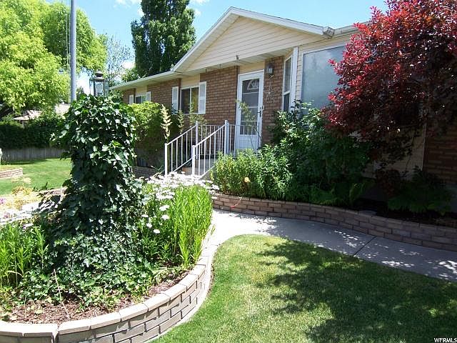 1st image of 4581 W Lennox Dr
