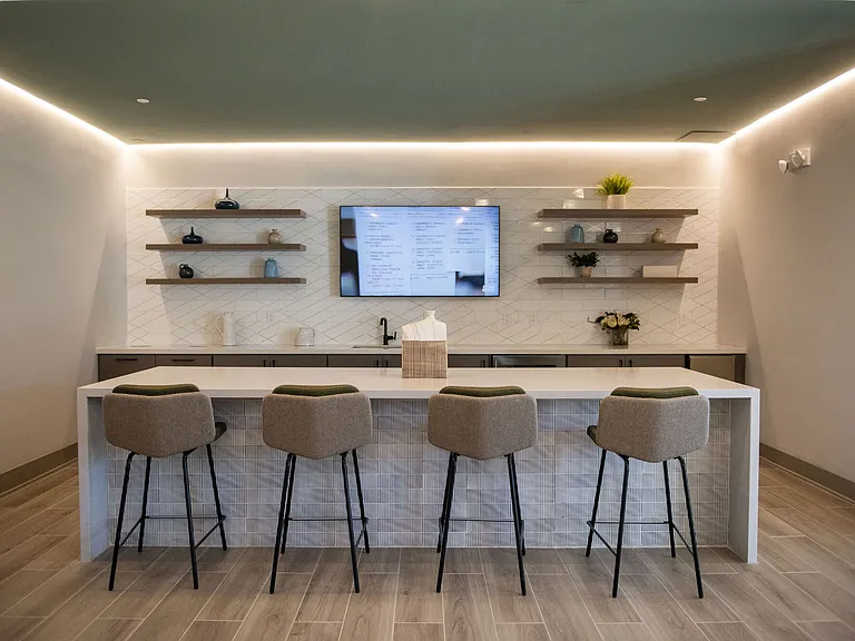 Solis Gainesville — Photo 28