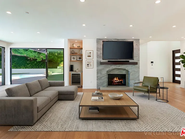 382 Aderno Way — Photo 20