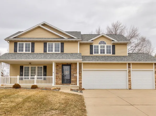 15715 Tanglewood Dr, Urbandale, IA 50323