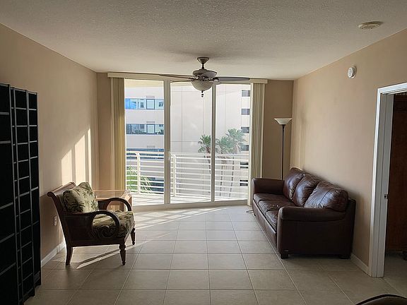 2nd image of 1551 N Flagler Dr APT 517
