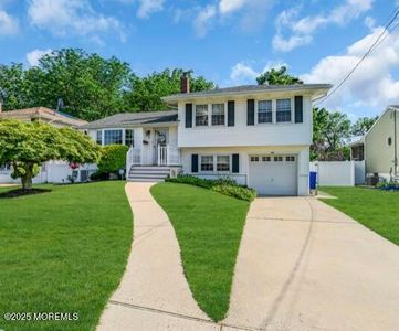 6 Ray Drive, Toms River, NJ, 08753