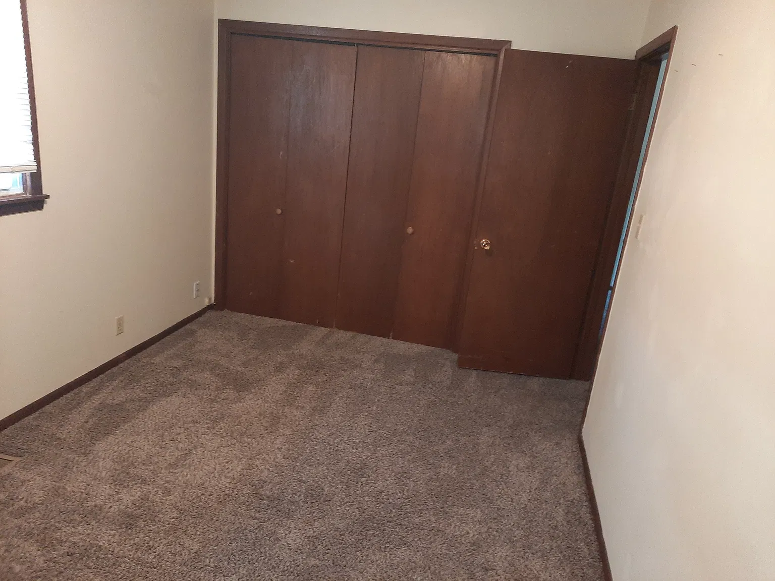 2 bed, 700 sqft, $700 — Photo 4